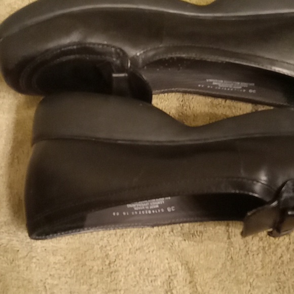 Shoes - Picture 3 of 6